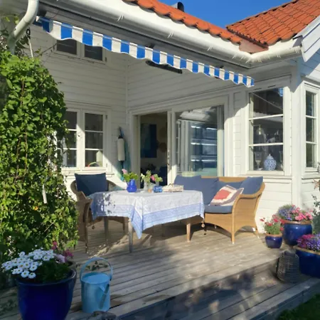 Semesterbostad Maritime On Island With *